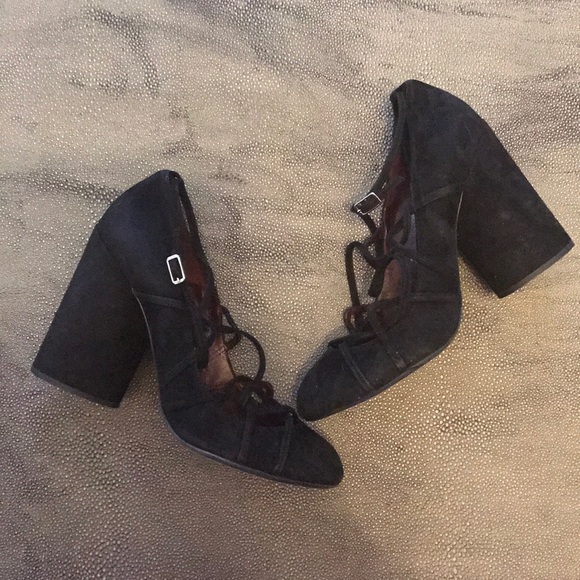 Marc Jacobs NWT REAL LEATHER SUEDE Carrie Ghillie black STRAPPY PUMPS 3… - Picture 4 of 9